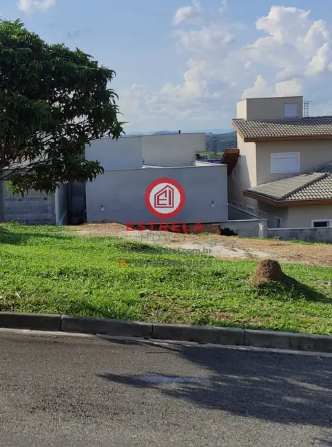 Foto 1 de Terreno / Lote à venda, 250m2 em Jacarei - SP