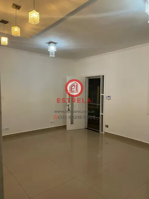 Foto 8 de Casa com 3 quartos à venda, 127m2 em Jardim Siesta, Jacarei - SP