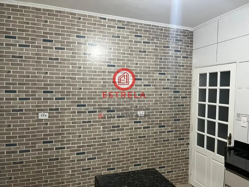 Foto 7 de Casa com 3 quartos à venda, 127m2 em Jardim Siesta, Jacarei - SP