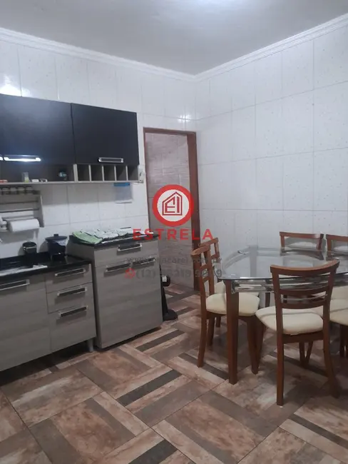 Foto 5 de Casa com 2 quartos à venda, 132m2 em Cidade Salvador, Jacarei - SP