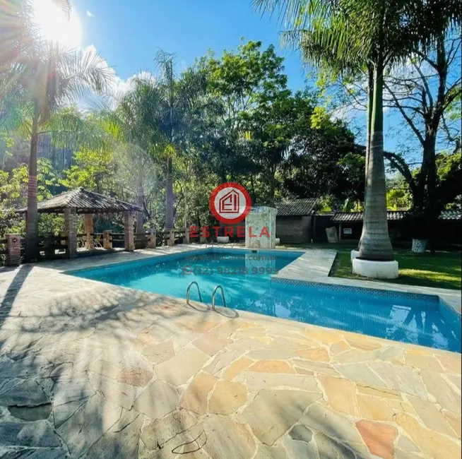 Foto 3 de Chácara com 3 quartos à venda, 350m2 em Santa Branca - SP