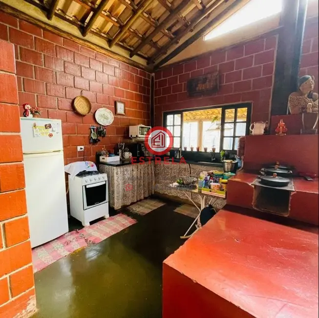 Foto 8 de Chácara com 3 quartos à venda, 350m2 em Santa Branca - SP