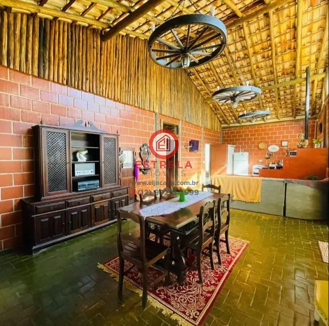 Foto 9 de Chácara com 3 quartos à venda, 350m2 em Santa Branca - SP