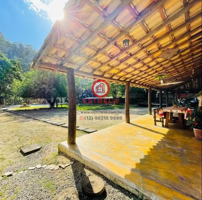 Foto 1 de Chácara com 3 quartos à venda, 350m2 em Santa Branca - SP