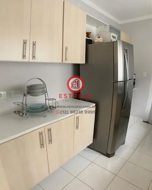 Foto 4 de Casa com 4 quartos à venda, 194m2 em Parque Califórnia, Jacarei - SP