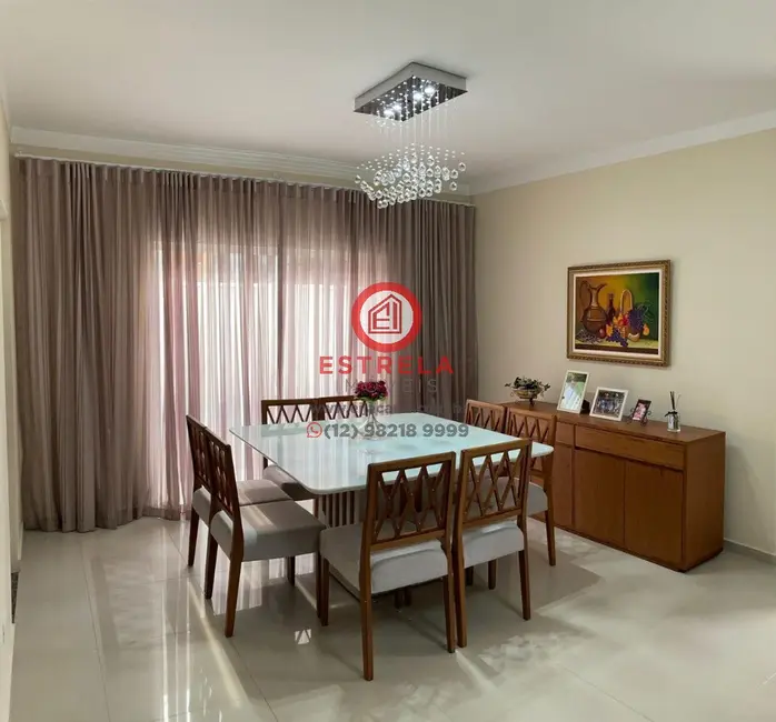 Foto 9 de Casa com 4 quartos à venda, 194m2 em Parque Califórnia, Jacarei - SP