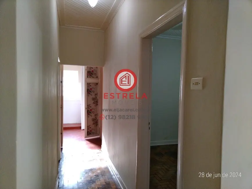 Casa com 3 quartos para alugar, 121m2 em Centro, Jacarei - SP - imagem 7 Foto 7 de Casa com 3 quartos para alugar, 121m2 em Centro, Jacarei - SP