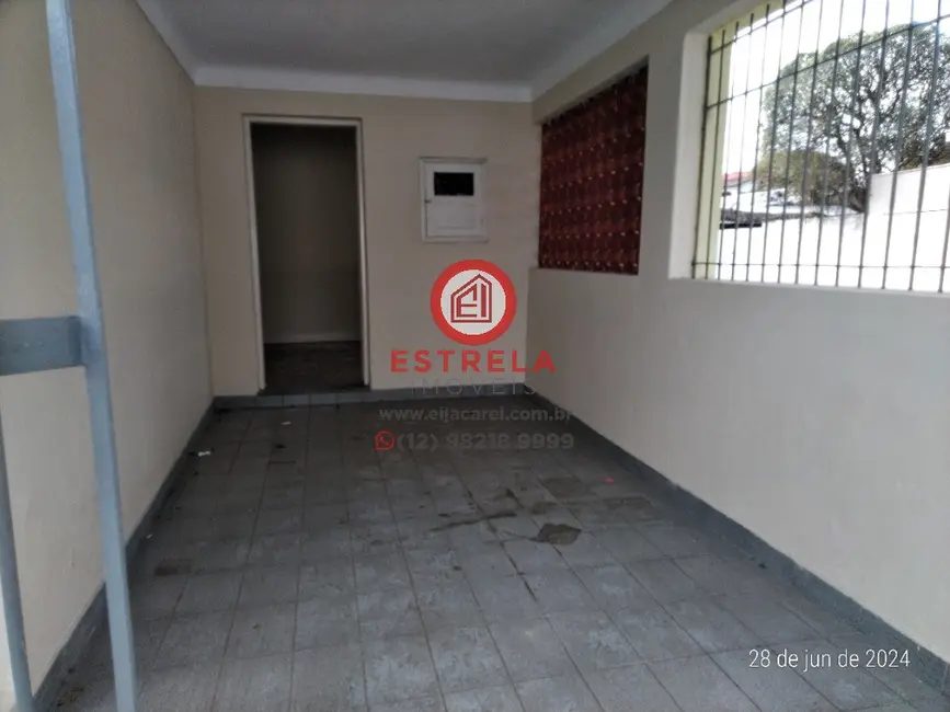 Foto 2 de Casa com 3 quartos para alugar, 121m2 em Centro, Jacarei - SP