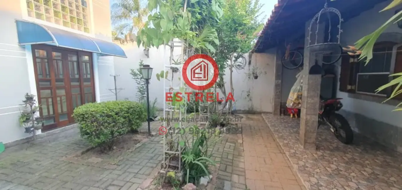 Foto 3 de Casa com 4 quartos à venda, 425m2 em Jardim Santa Maria, Jacarei - SP