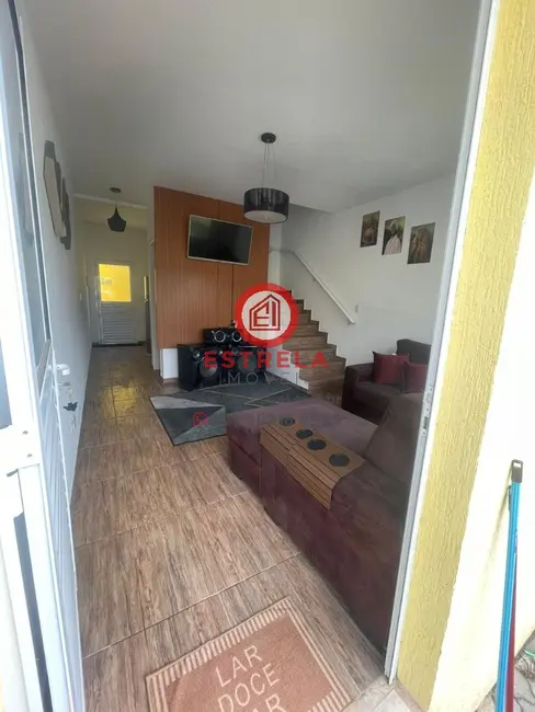 Foto 2 de Casa com 2 quartos à venda, 280m2 em Bandeira Branca, Jacarei - SP