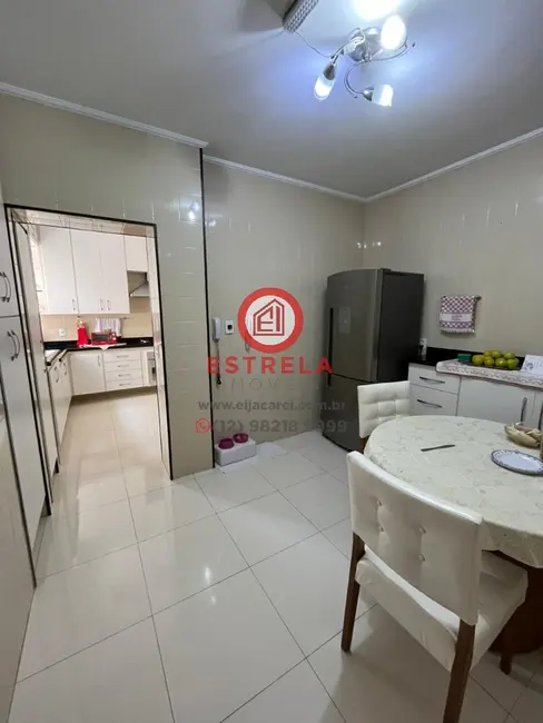 Foto 3 de Apartamento com 5 quartos à venda, 260m2 em Centro, Jacarei - SP