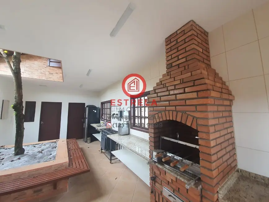 Casa com 4 quartos à venda e para alugar, 328m2 em Guararema - SP - imagem 6 Foto 6 de Casa com 4 quartos à venda e para alugar, 328m2 em Guararema - SP
