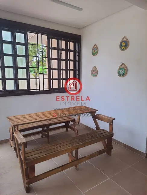 Casa com 4 quartos à venda e para alugar, 328m2 em Guararema - SP - imagem 5 Foto 5 de Casa com 4 quartos à venda e para alugar, 328m2 em Guararema - SP