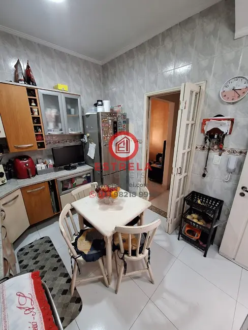 Foto 3 de Casa com 2 quartos à venda, 105m2 em Jardim das Indústrias, Jacarei - SP