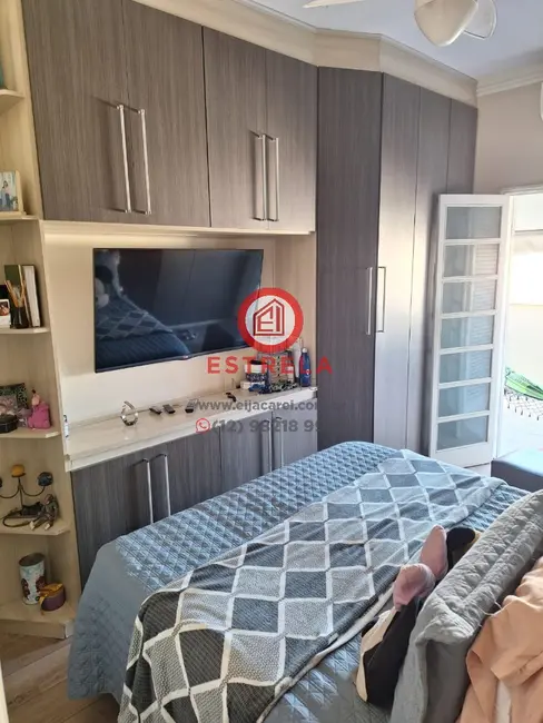 Foto 6 de Casa com 2 quartos à venda, 105m2 em Jardim das Indústrias, Jacarei - SP