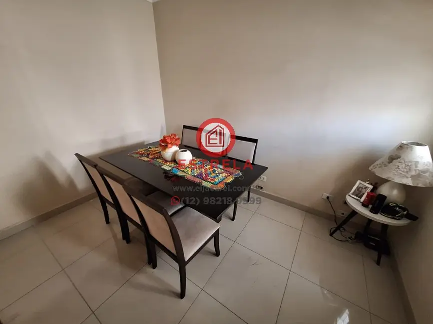 Foto 2 de Casa com 2 quartos à venda, 105m2 em Jardim das Indústrias, Jacarei - SP