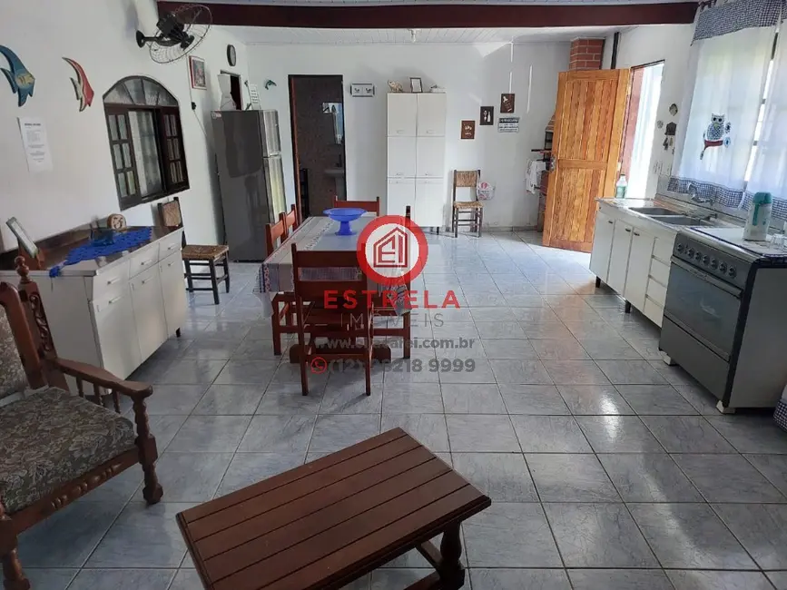 Casa com 2 quartos à venda, 90m2 em Rio do Ouro, Caraguatatuba - SP - imagem 3 Foto 3 de Casa com 2 quartos à venda, 90m2 em Rio do Ouro, Caraguatatuba - SP