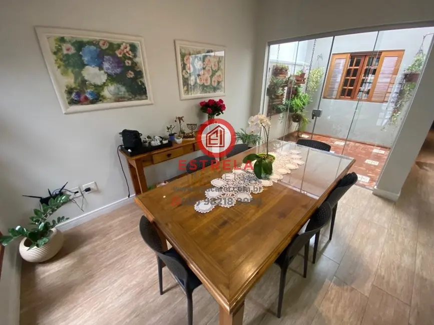 Foto 5 de Casa com 3 quartos à venda, 96m2 em Loteamento Villa Branca, Jacarei - SP