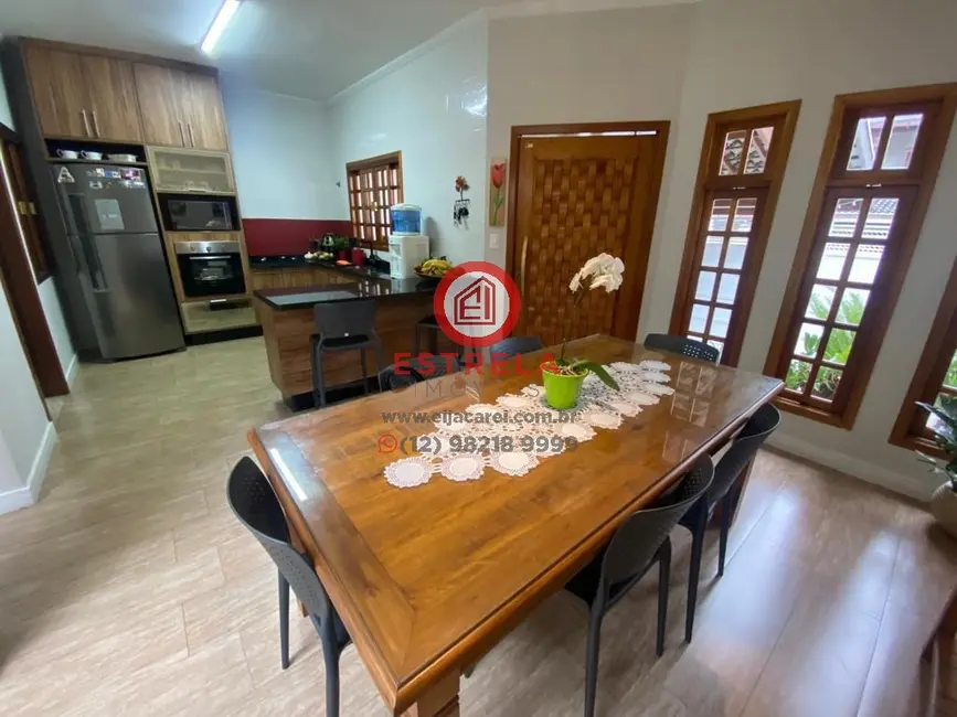 Foto 2 de Casa com 3 quartos à venda, 96m2 em Loteamento Villa Branca, Jacarei - SP