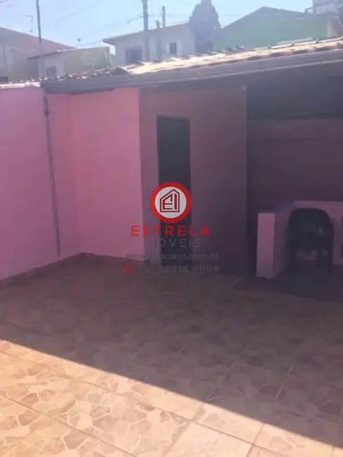 Casa com 3 quartos à venda, 263m2 em Jardim Pitoresco, Jacarei - SP - imagem 2 Foto 2 de Casa com 3 quartos à venda, 263m2 em Jardim Pitoresco, Jacarei - SP