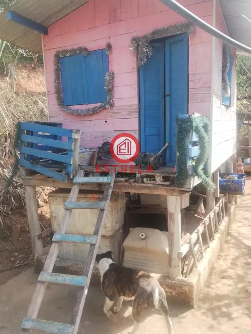 Foto 6 de Chácara com 2 quartos à venda, 800m2 em Jardim Colônia, Jacarei - SP