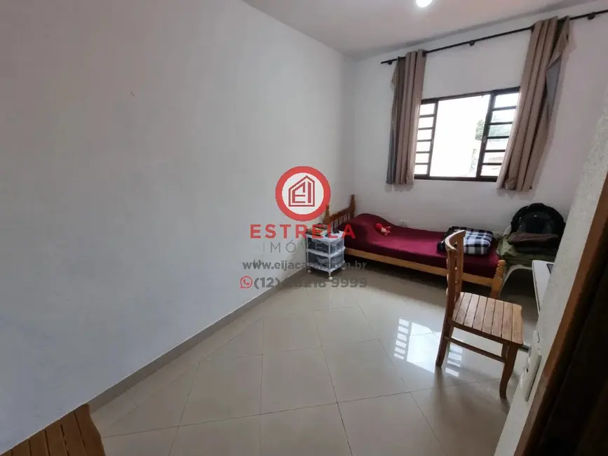 Foto 2 de Casa com 4 quartos à venda, 434m2 em Jardim Pereira do Amparo, Jacarei - SP