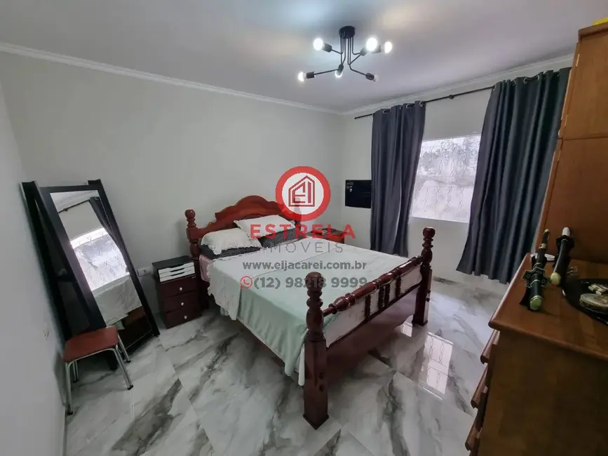 Foto 4 de Casa com 4 quartos à venda, 434m2 em Jardim Pereira do Amparo, Jacarei - SP