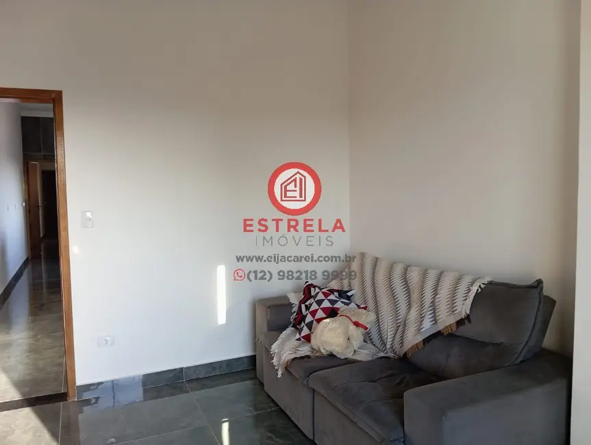 Foto 3 de Casa com 3 quartos à venda e para alugar, 220m2 em Jardim Califórnia, Jacarei - SP