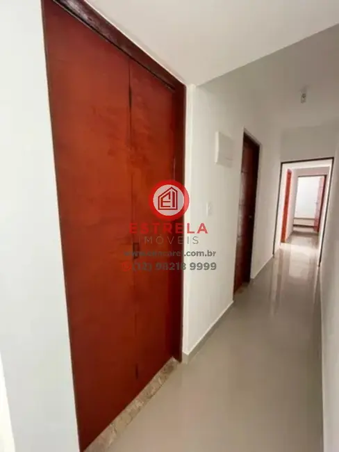 Foto 8 de Casa com 3 quartos à venda, 160m2 em Centro, Jacarei - SP