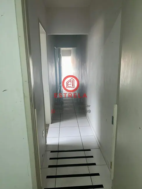 Loja à venda e para alugar, 200m2 em Vila Pinheiro, Jacarei - SP - imagem 9 Foto 9 de Loja à venda e para alugar, 200m2 em Vila Pinheiro, Jacarei - SP