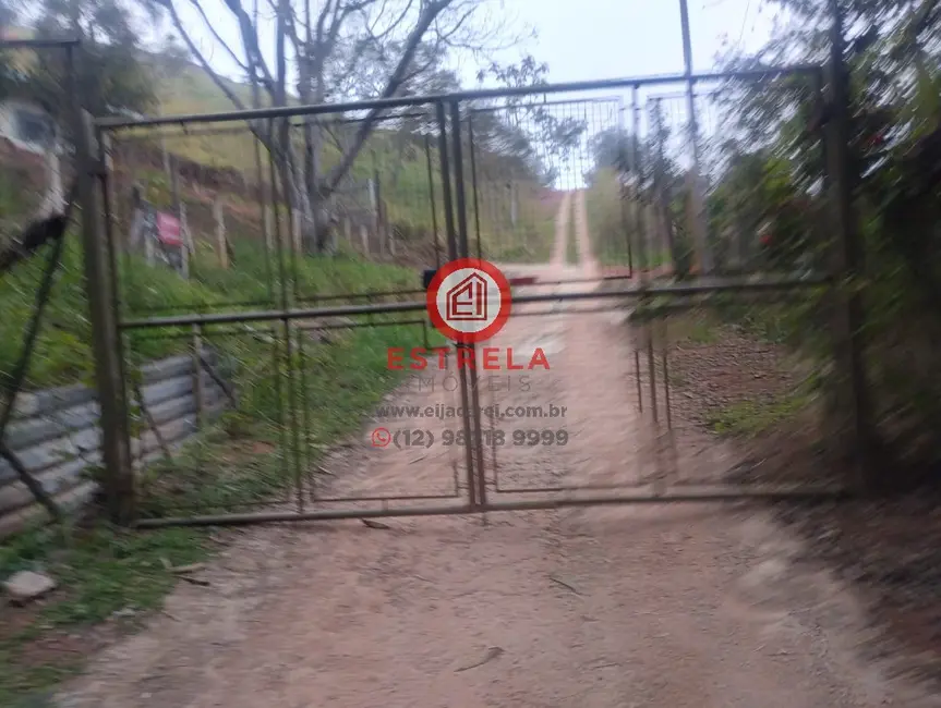 Foto 13 de Chácara à venda em Jardim Colônia, Jacarei - SP