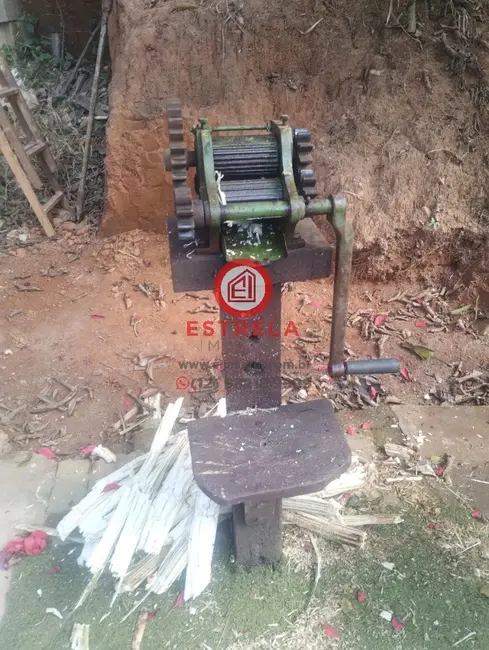 Foto 10 de Chácara à venda em Jardim Colônia, Jacarei - SP