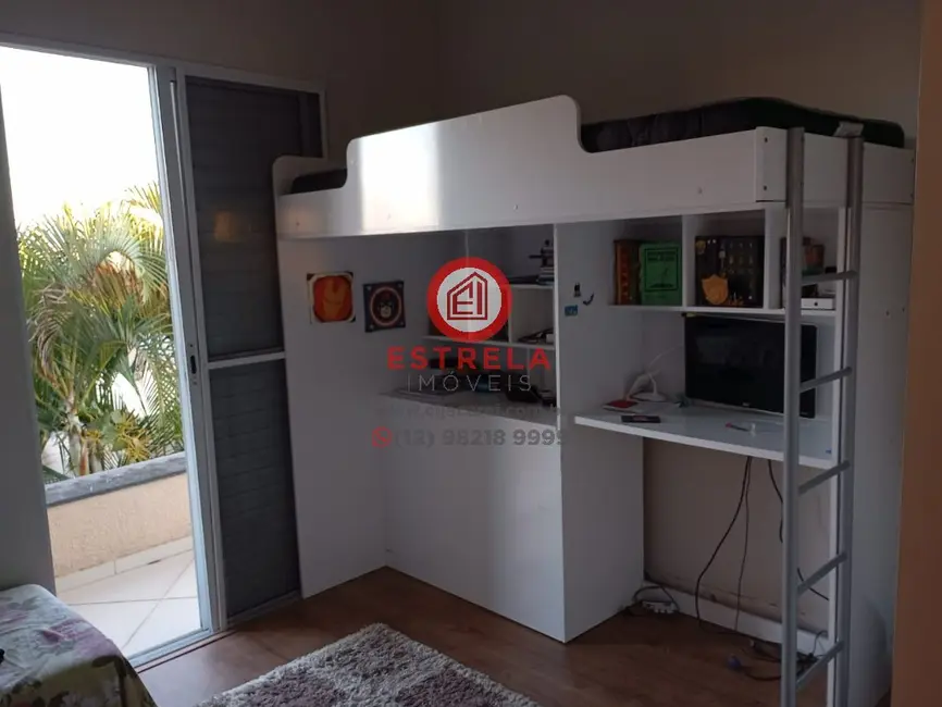 Foto 9 de Casa com 3 quartos à venda, 220m2 em Jardim Terras de Santa Helena, Jacarei - SP