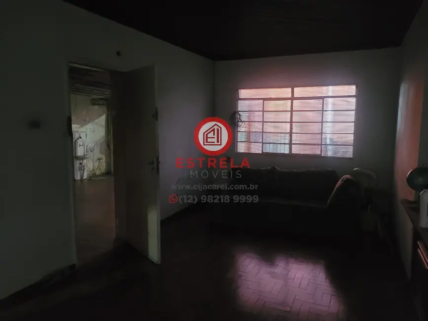 Foto 3 de Casa com 5 quartos à venda, 200m2 em Parque Brasil, Jacarei - SP