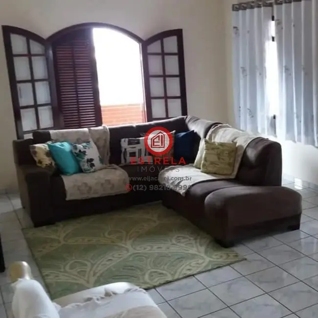 Foto 9 de Casa com 4 quartos à venda, 500m2 em Jardim Califórnia, Jacarei - SP