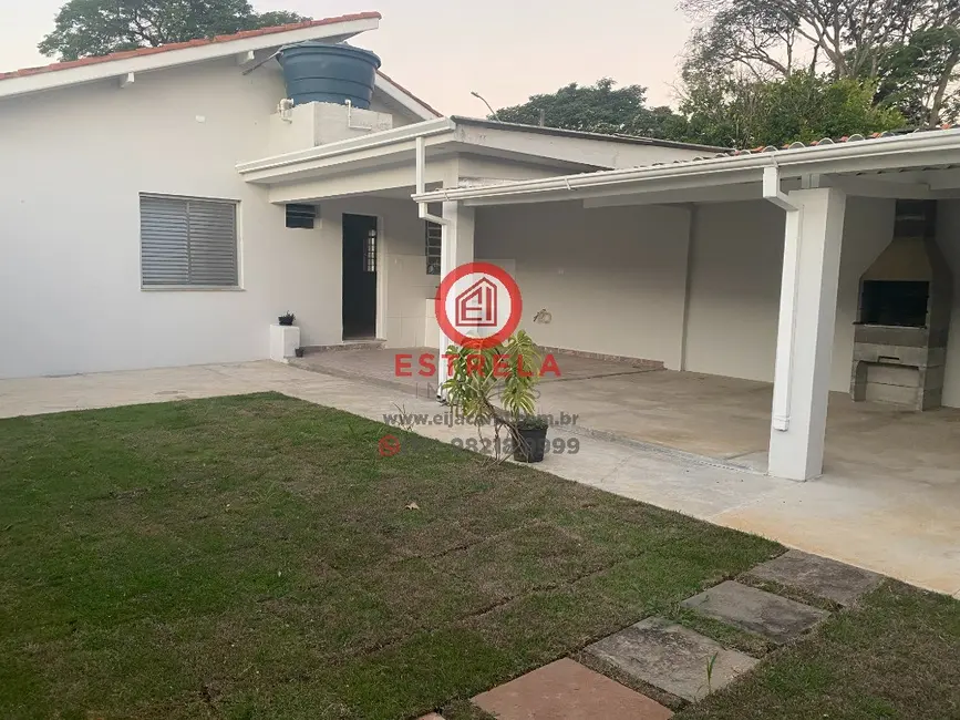 Foto 1 de Casa com 3 quartos à venda e para alugar, 260m2 em Parque Brasil, Jacarei - SP