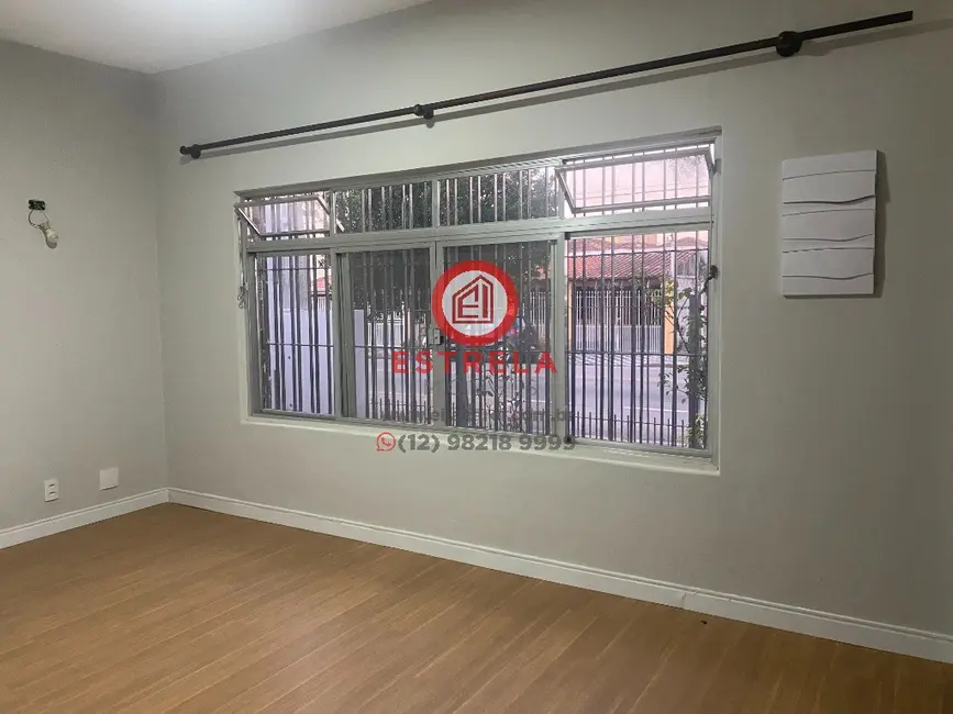 Foto 9 de Casa com 3 quartos à venda, 260m2 em Parque Brasil, Jacarei - SP