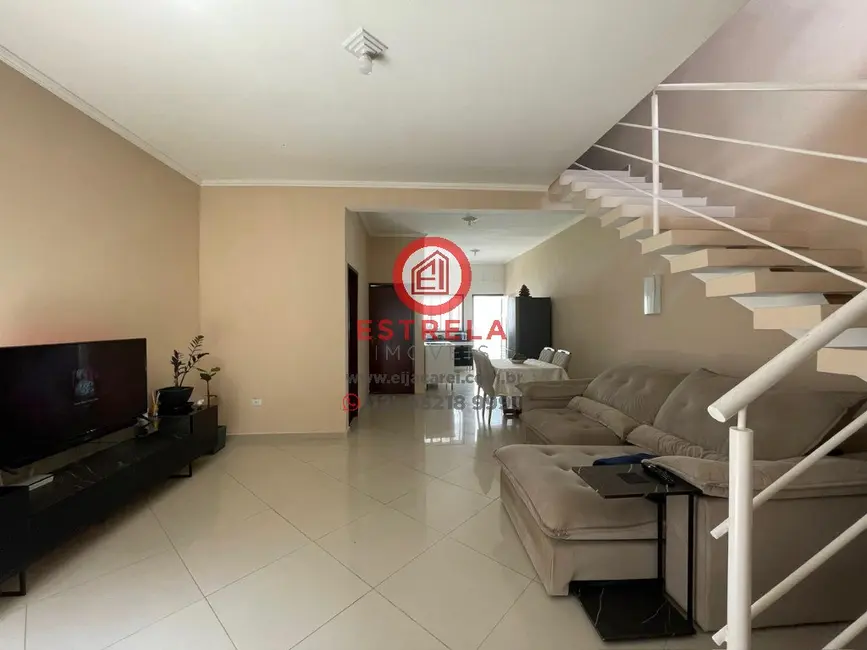 Foto 6 de Casa com 3 quartos à venda, 135m2 em Residencial Parque dos Sinos, Jacarei - SP