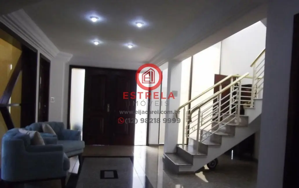 Casa de Condomínio com 4 quartos à venda, 350m2 em Jardim Califórnia, Jacarei - SP - imagem 2 Foto 2 de Casa de Condomínio com 4 quartos à venda, 350m2 em Jardim Califórnia, Jacarei - SP