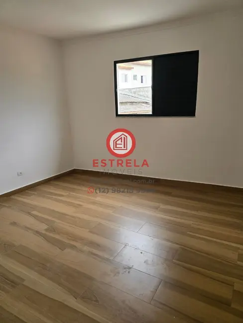 Foto 1 de Casa com 2 quartos à venda, 84m2 em Centro, Jacarei - SP