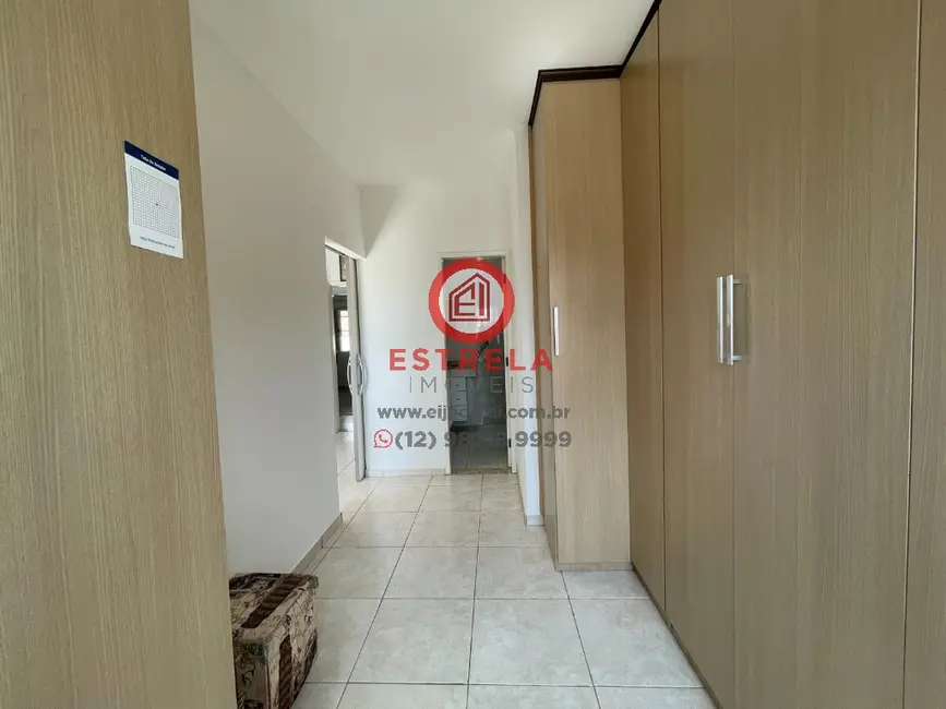Foto 4 de Casa com 3 quartos à venda, 243m2 em Loteamento Villa Branca, Jacarei - SP