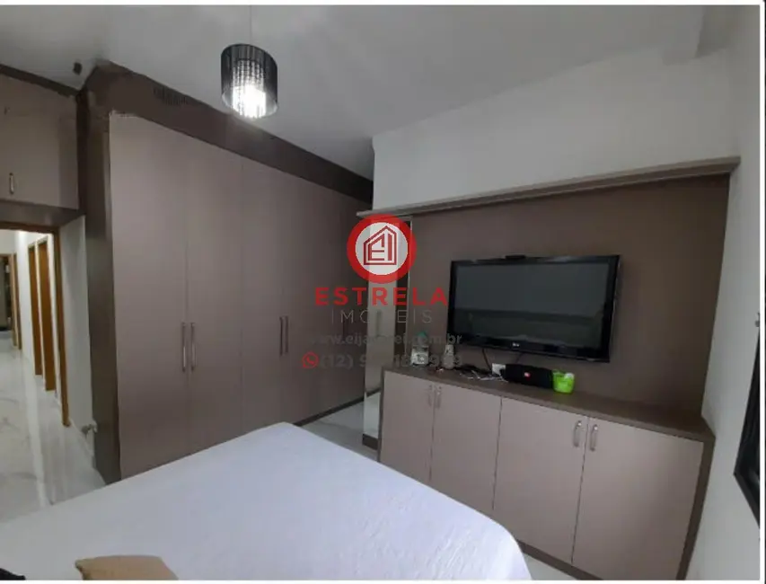 Foto 3 de Casa de Condomínio com 3 quartos à venda, 138m2 em Jardim Residencial Golden Park, Jacarei - SP