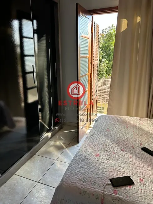 Foto 6 de Casa com 4 quartos à venda, 250m2 em Vila Formosa, Jacarei - SP