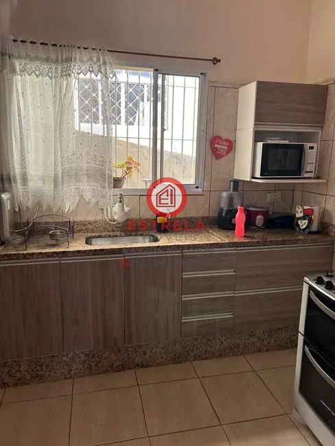 Foto 9 de Casa com 4 quartos à venda, 250m2 em Vila Formosa, Jacarei - SP