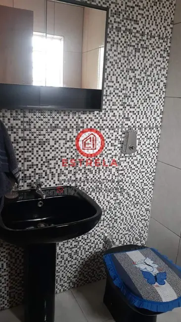 Foto 5 de Casa com 4 quartos à venda, 127m2 em Parque Santo Antônio, Jacarei - SP