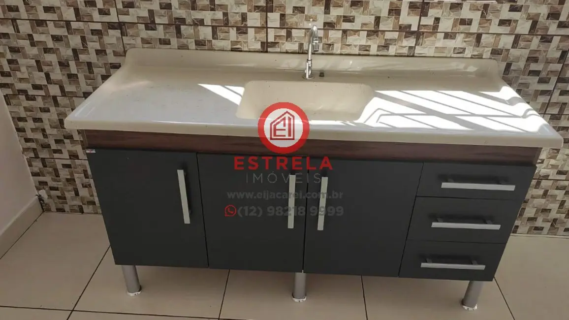 Foto 3 de Casa com 1 quarto à venda, 53m2 em Jardim Santo Antônio da Boa Vista, Jacarei - SP