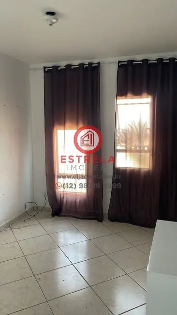 Foto 3 de Casa com 2 quartos à venda, 60m2 em Vila Martinez, Jacarei - SP