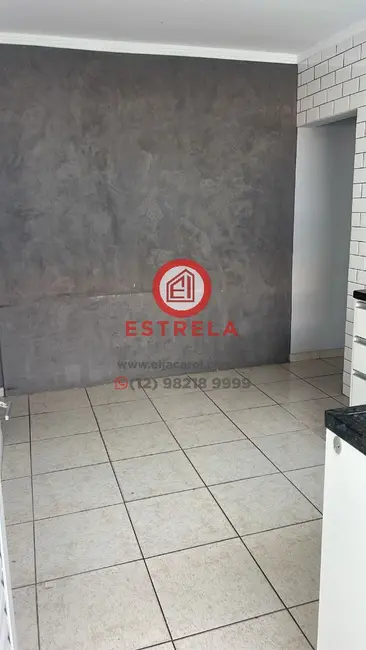 Foto 8 de Casa com 2 quartos à venda, 60m2 em Vila Martinez, Jacarei - SP