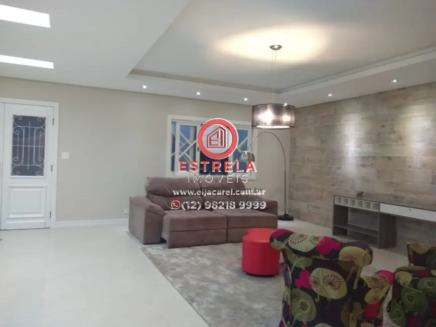 Casa de Condomínio com 4 quartos à venda, 650m2 em Jardim Santa Maria, Jacarei - SP - imagem 5 Foto 5 de Casa de Condomínio com 4 quartos à venda, 650m2 em Jardim Santa Maria, Jacarei - SP