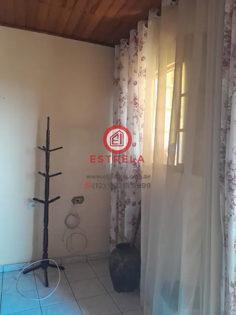 Foto 6 de Casa com 3 quartos à venda, 113m2 em Parque Califórnia, Jacarei - SP